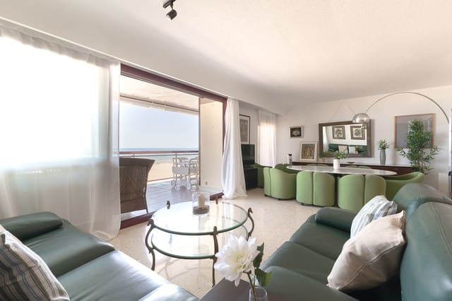 4 makuuhuone Ranta-asunto myytävänä paikassa Gandia mukana uima-altaan 
autotalli - 530 000 € (Ref: 9026944)