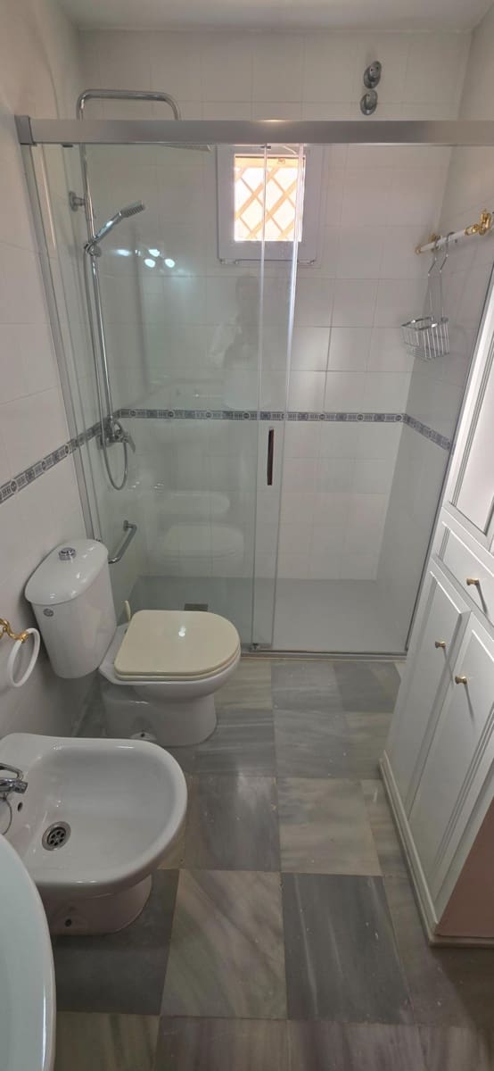 4 quarto Moradia em Banda para venda em Isla Cristina com piscina garagem - 380 000 € (Ref: 10049278)