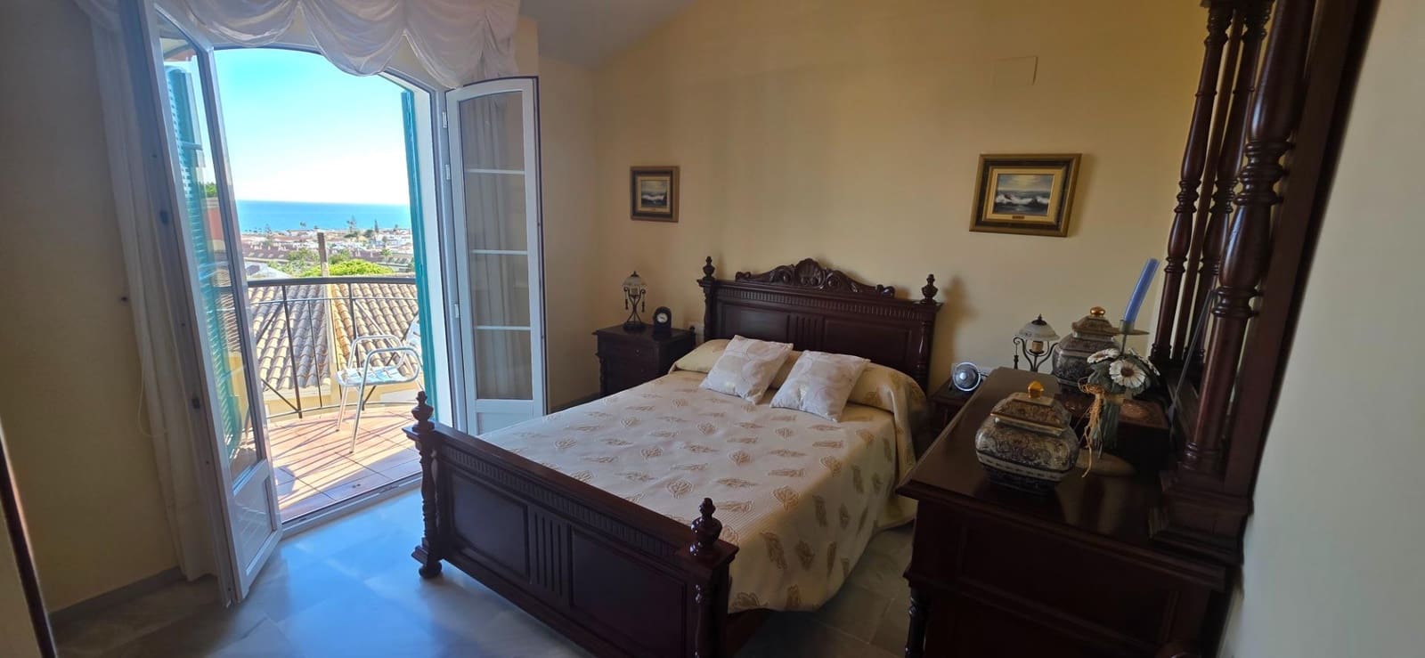 4 quarto Moradia em Banda para venda em Isla Cristina com piscina garagem - 380 000 € (Ref: 10049278)