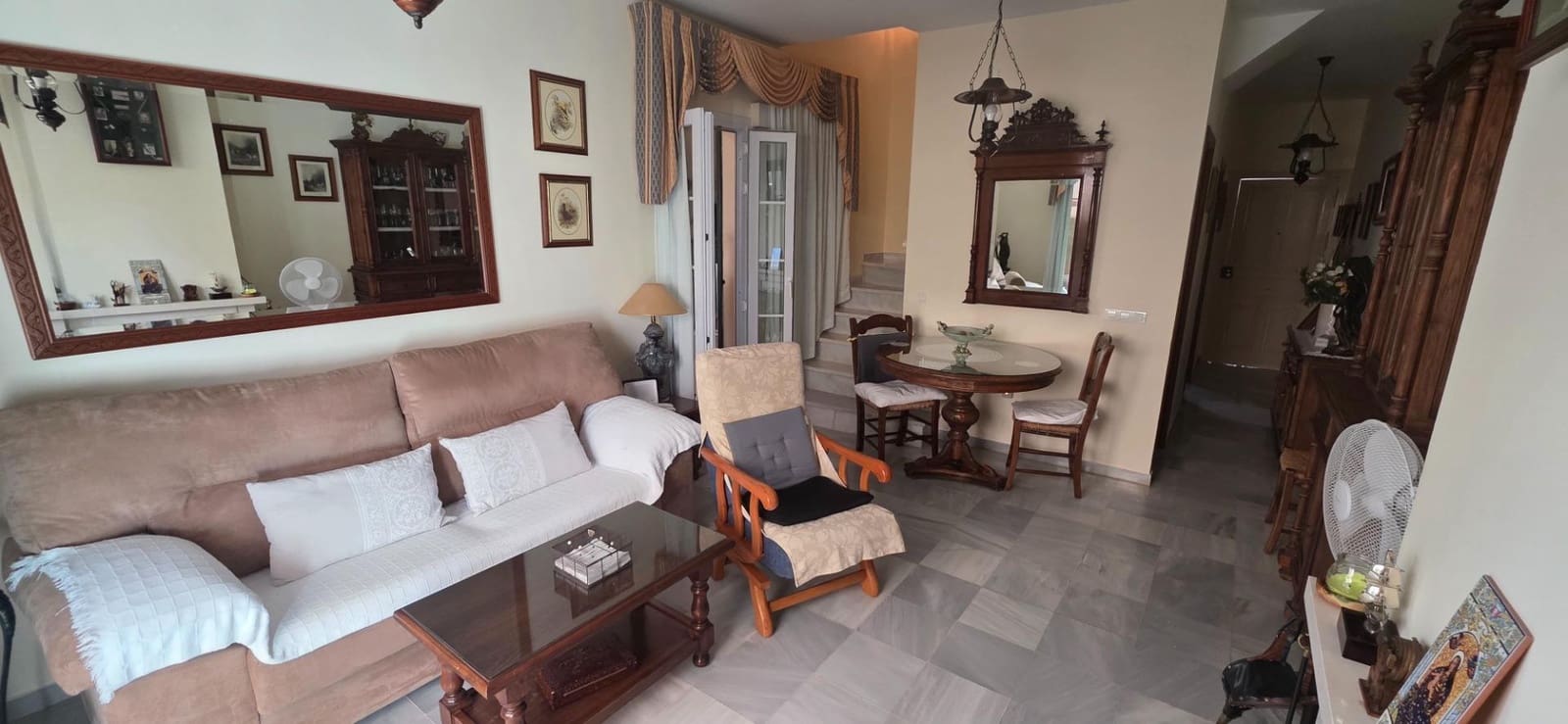 4 quarto Moradia em Banda para venda em Isla Cristina com piscina garagem - 380 000 € (Ref: 10049278)