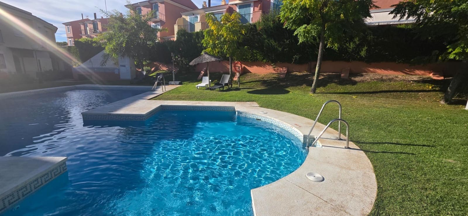 4 quarto Moradia em Banda para venda em Isla Cristina com piscina garagem - 380 000 € (Ref: 10049278)