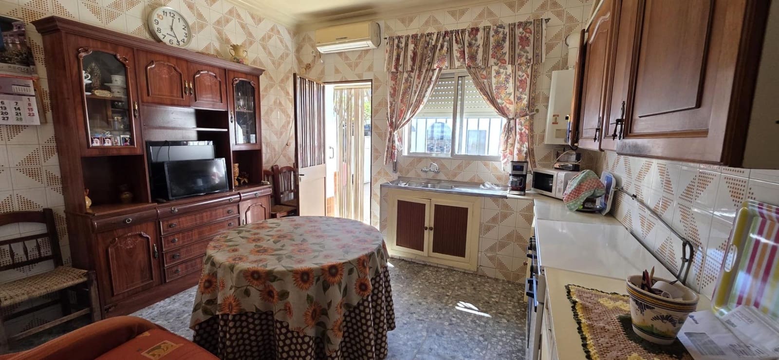 4 bedroom Townhouse for sale in Gibraleon - € 189,990 (Ref: 10098424)