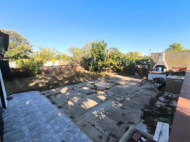 4 bedroom Semi-detached Villa for sale in Corrales del Vino - € 280,000 (Ref: 10115873)
