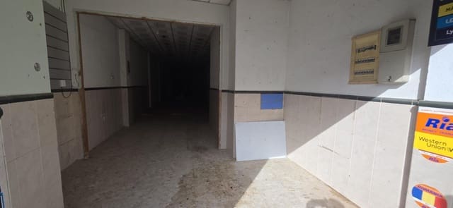 Kommersiell att hyra i Gibraleón - 700 € (Ref: 10173944)
