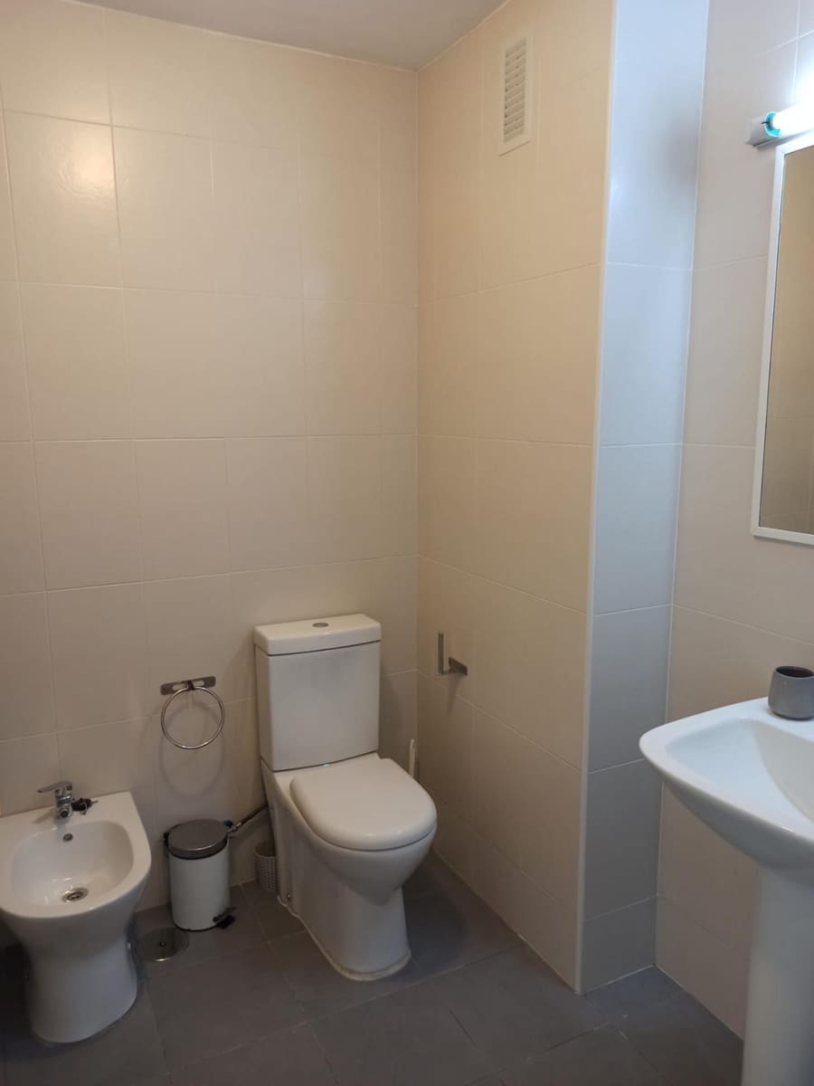 Piso de 3 habitaciones en Punta Umbría en alquiler - 3.500 € (Ref: 9569141)