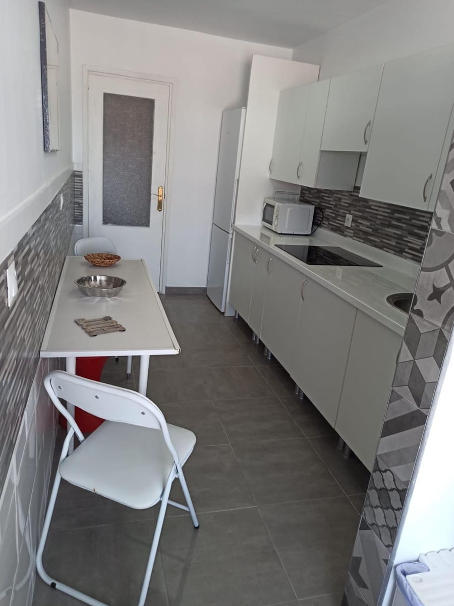 Piso de 3 habitaciones en Punta Umbría en alquiler - 3.500 € (Ref: 9569141)