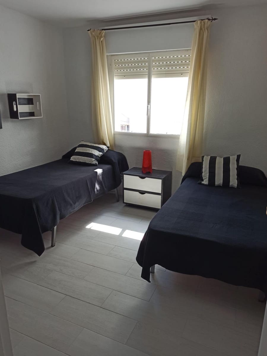 Piso de 3 habitaciones en Punta Umbría en alquiler - 3.500 € (Ref: 9569141)