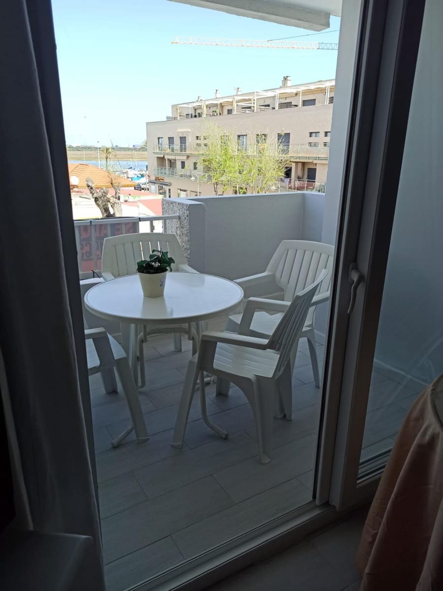 Piso de 3 habitaciones en Punta Umbría en alquiler - 3.500 € (Ref: 9569141)