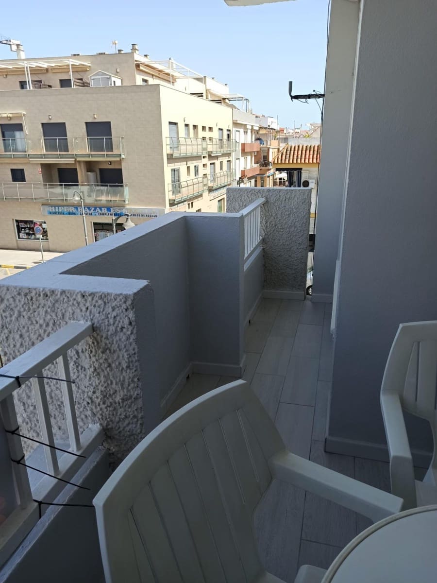 Piso de 3 habitaciones en Punta Umbría en alquiler - 3.500 € (Ref: 9569141)