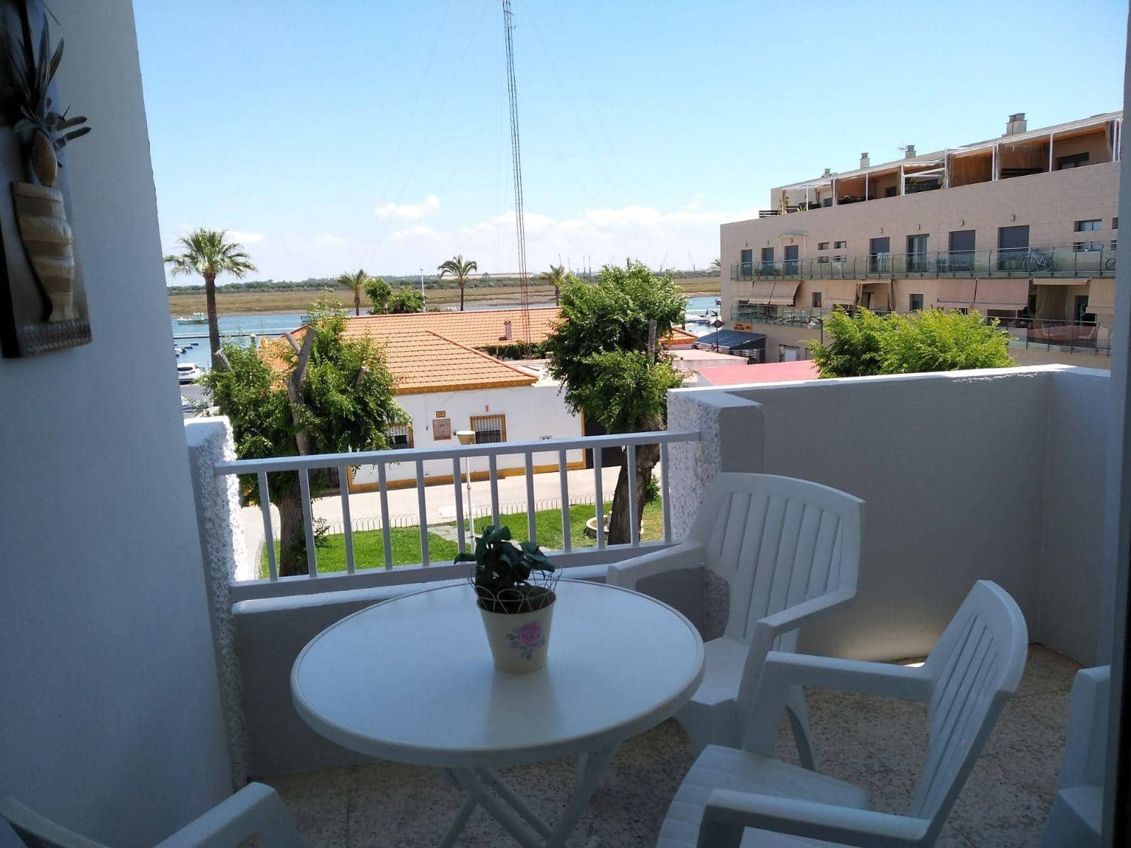 Piso de 3 habitaciones en Punta Umbría en alquiler - 3.500 € (Ref: 9569141)