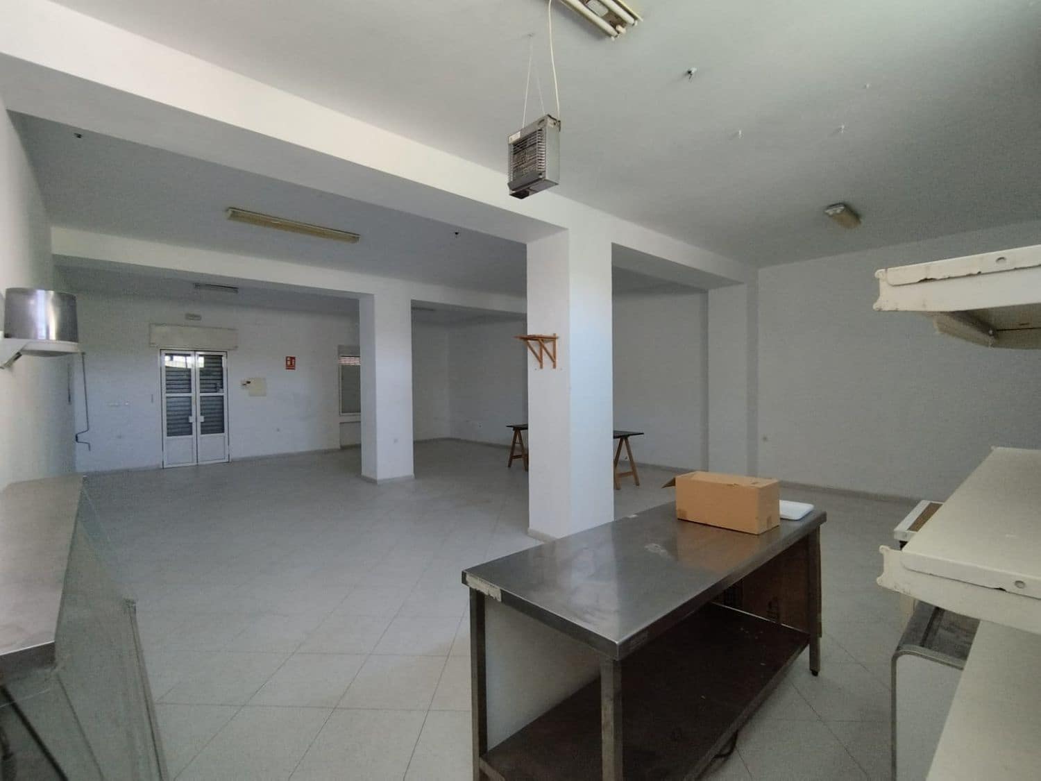 Kommersiell til salgs i Beas - € 179 990 (Ref: 9569144)