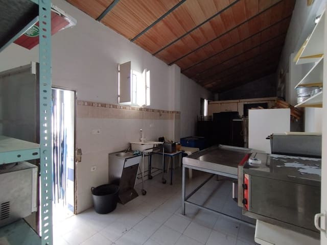 Kommersiell til salgs i Beas - € 179 990 (Ref: 9569144)