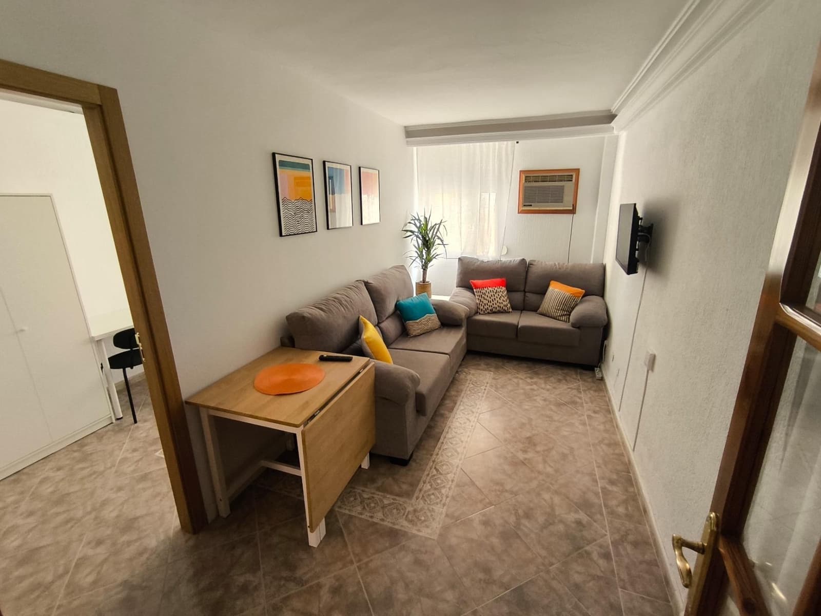 Apartamento de 4 habitaciones en Huelva ciudad en alquiler - 285 € (Ref: 9569165)