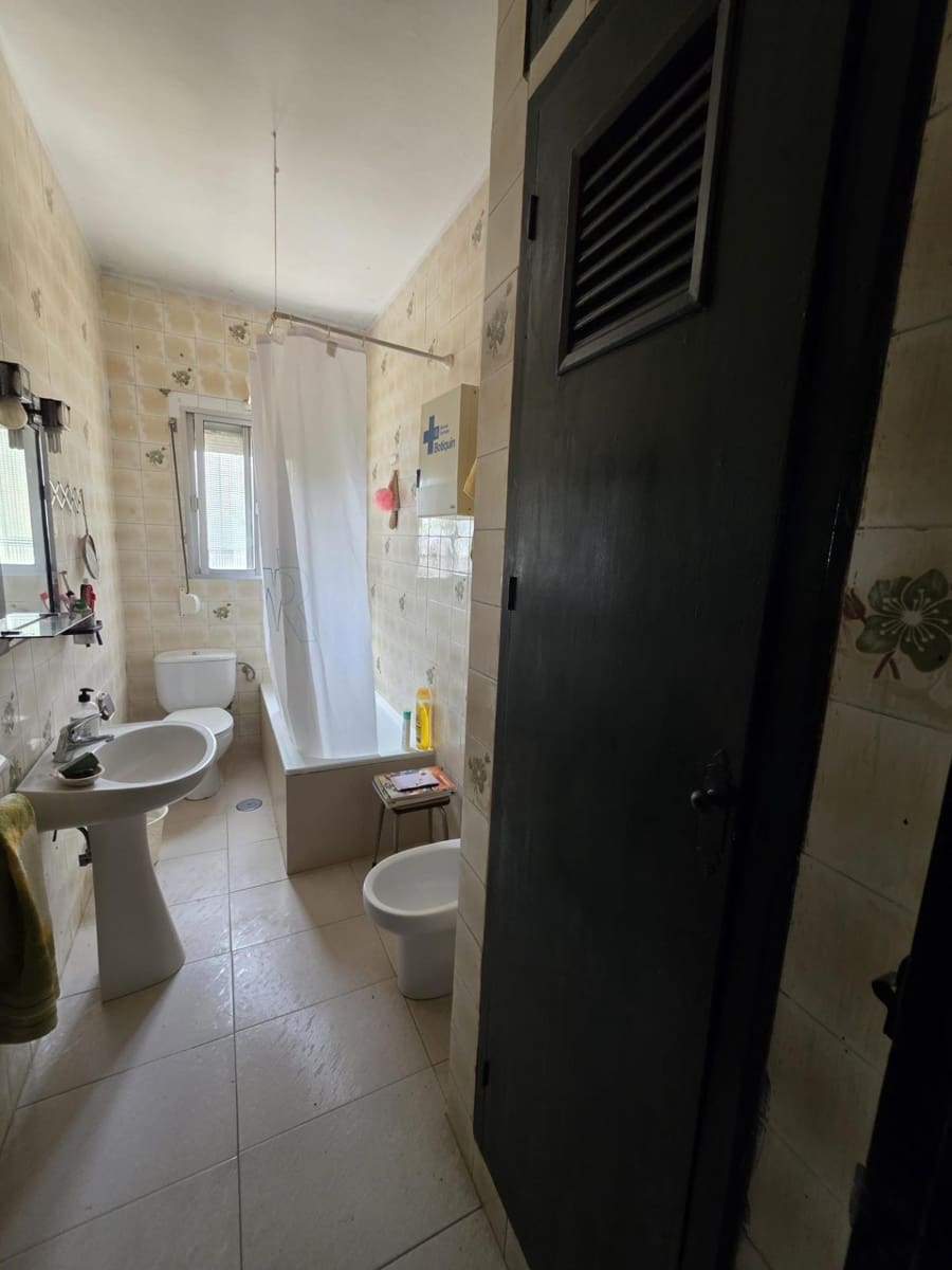 3 slaapkamer Finca/Landhuis te koop in Beas met zwembad - € 190.000 (Ref: 9569171)