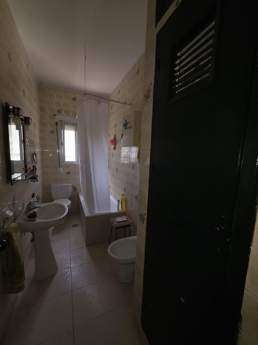 3 slaapkamer Finca/Landhuis te koop in Beas met zwembad - € 190.000 (Ref: 9569171)