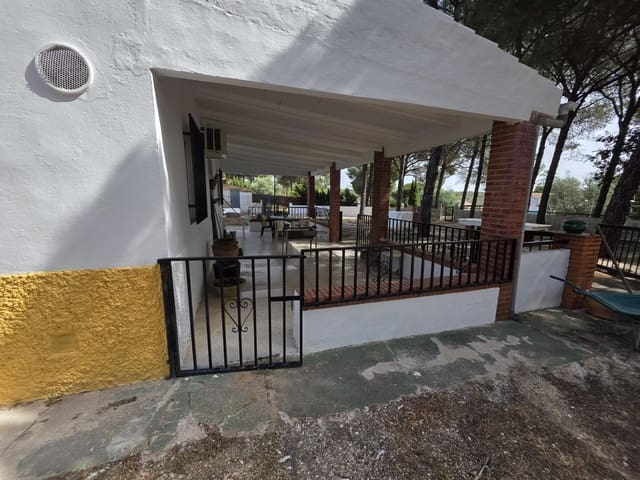 3 slaapkamer Finca/Landhuis te koop in Beas met zwembad - € 190.000 (Ref: 9569171)