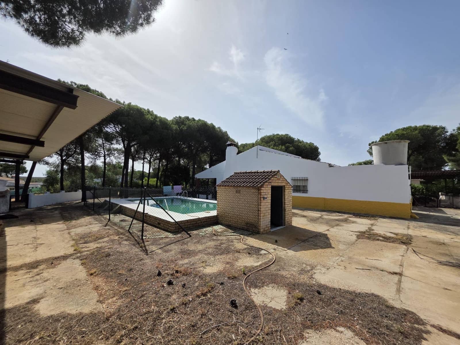 3 slaapkamer Finca/Landhuis te koop in Beas met zwembad - € 190.000 (Ref: 9569171)