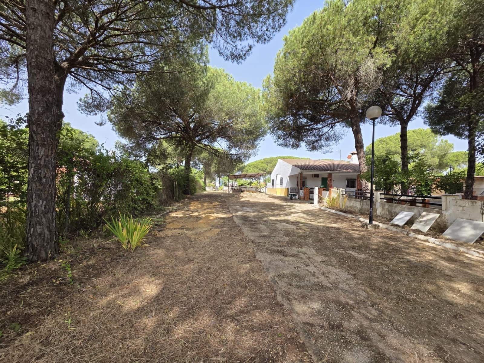 3 slaapkamer Finca/Landhuis te koop in Beas met zwembad - € 190.000 (Ref: 9569171)