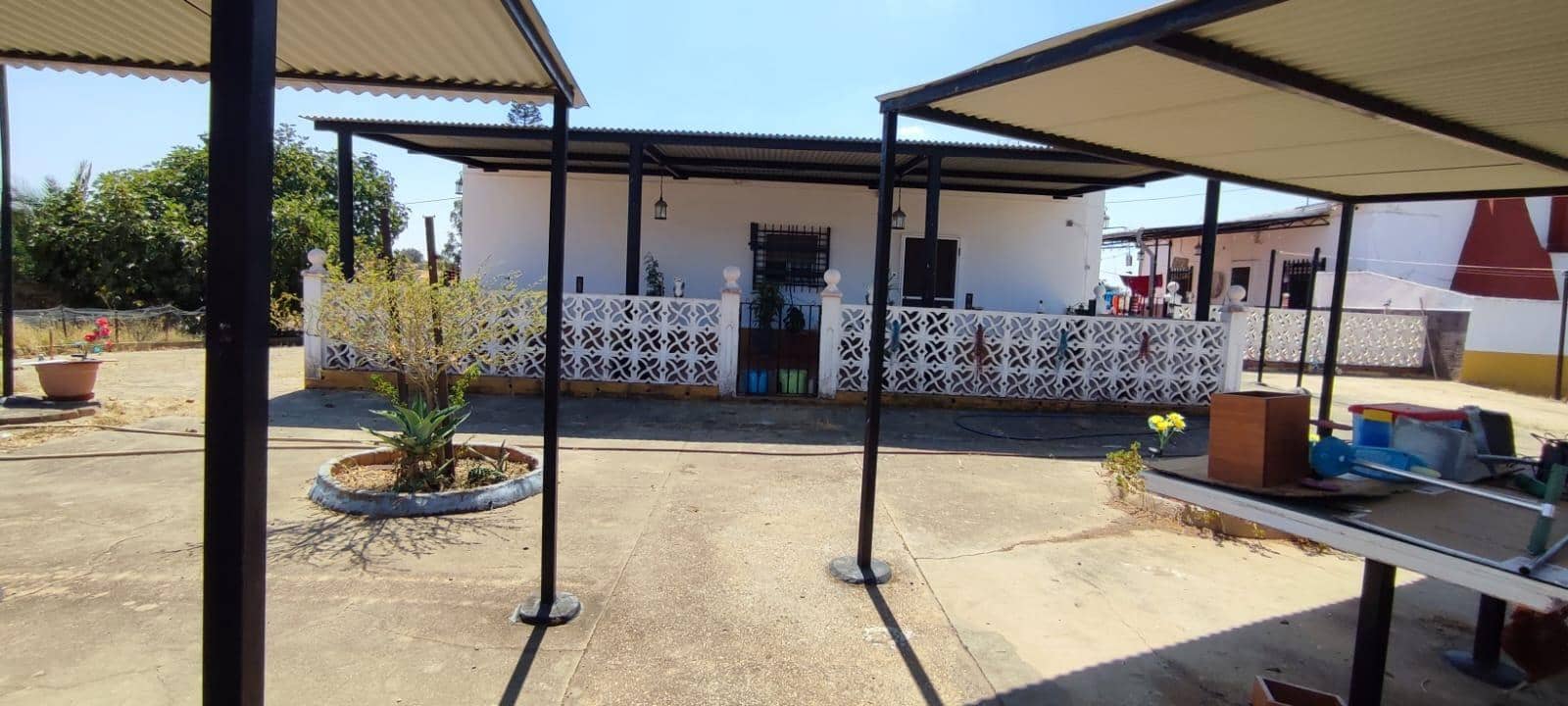 4 slaapkamer Finca/Landhuis te koop in Beas met garage - € 259.075 (Ref: 9569173)