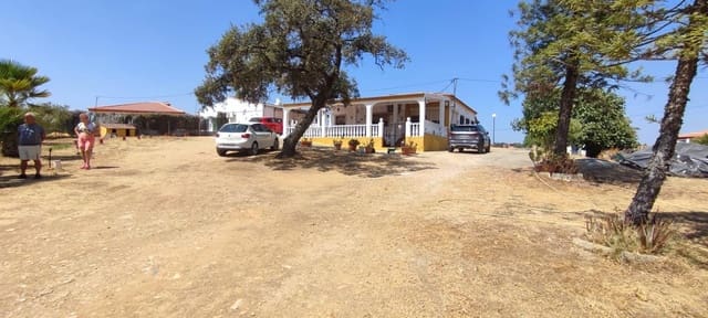 4 slaapkamer Finca/Landhuis te koop in Beas met garage - € 259.075 (Ref: 9569173)