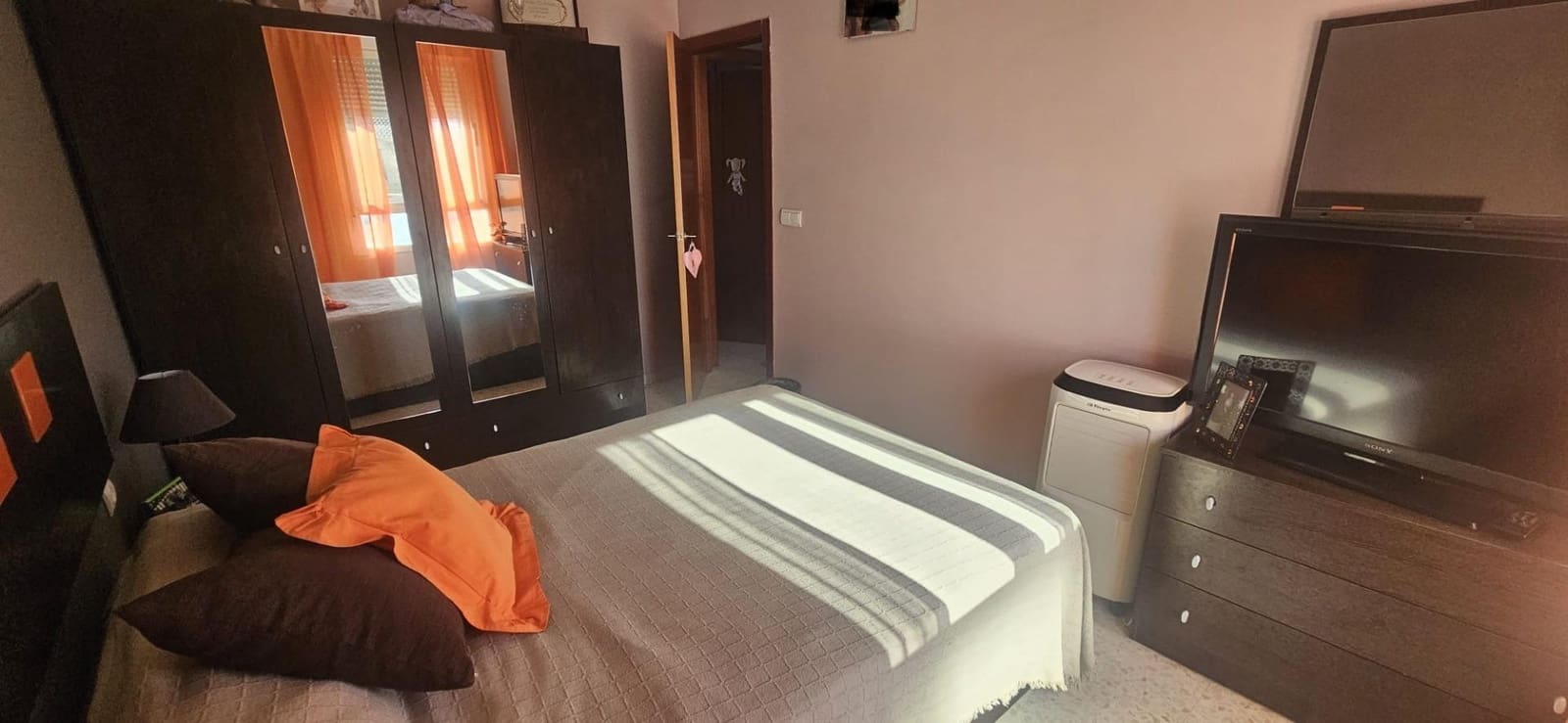 Adosado de 3 habitaciones en Calañas en venta - 69.990 € (Ref: 9569175)