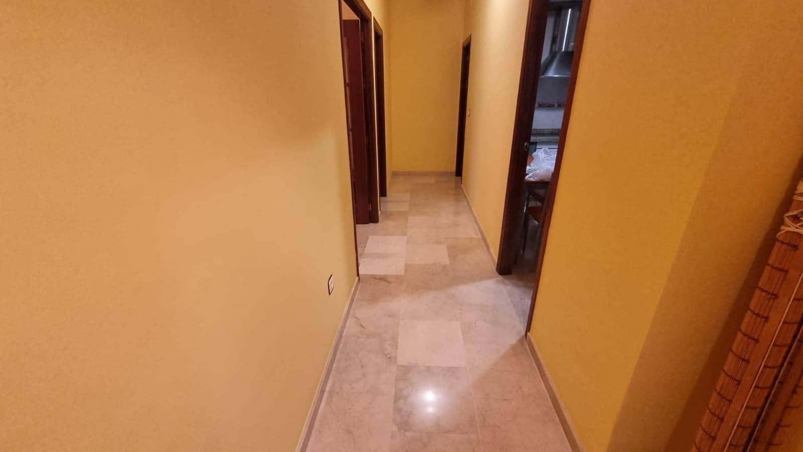 3 bedroom Flat for sale in San Bartolome de la Torre with garage - € 120,000 (Ref: 9569182)