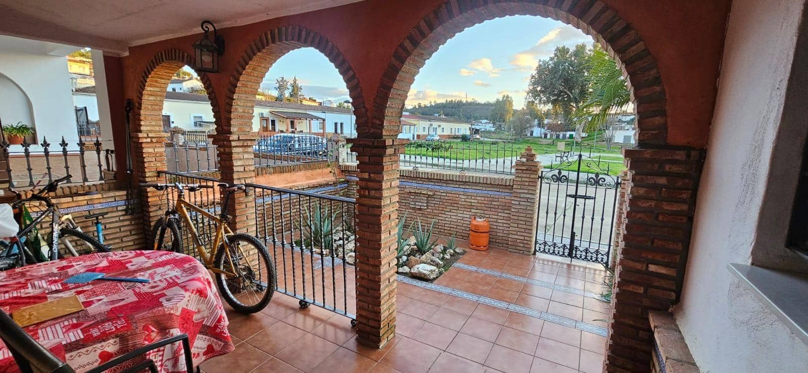 3 slaapkamer Huis te koop in Calanas - € 119.990 (Ref: 9569184)