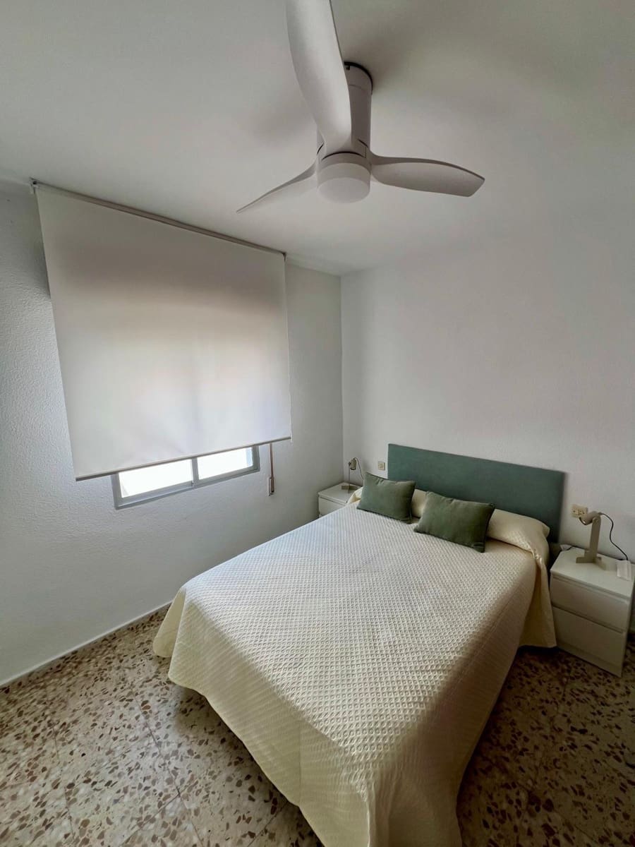 Piso de 3 habitaciones en Punta Umbría en alquiler - 1.800 € (Ref: 9569191)