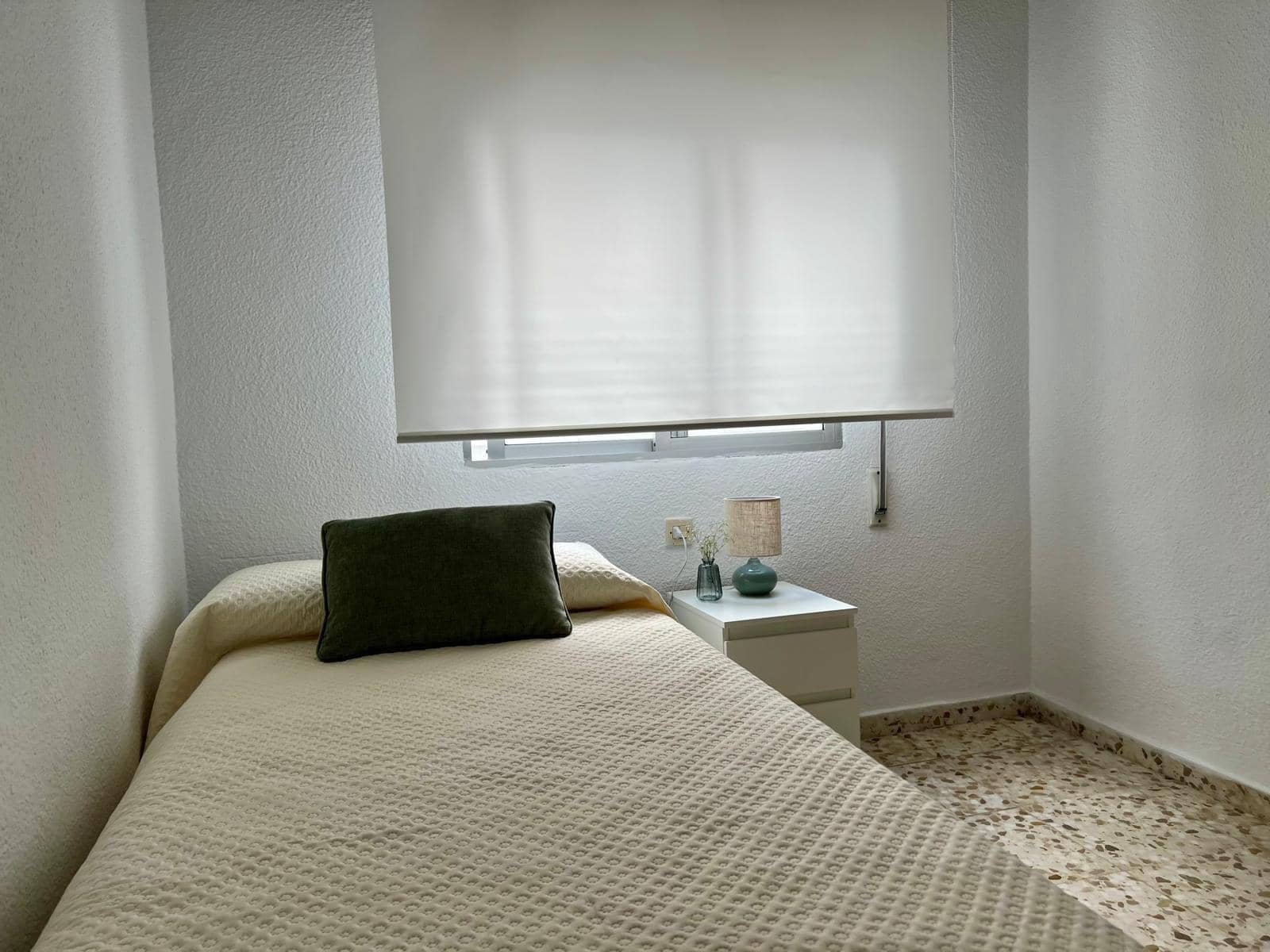 Piso de 3 habitaciones en Punta Umbría en alquiler - 1.800 € (Ref: 9569191)