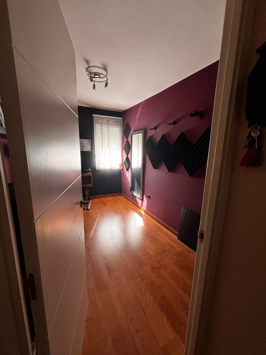 3 sypialnia Mieszkanie na sprzedaż w Miasto Huelva - 150 000 € (Ref: 9569192)