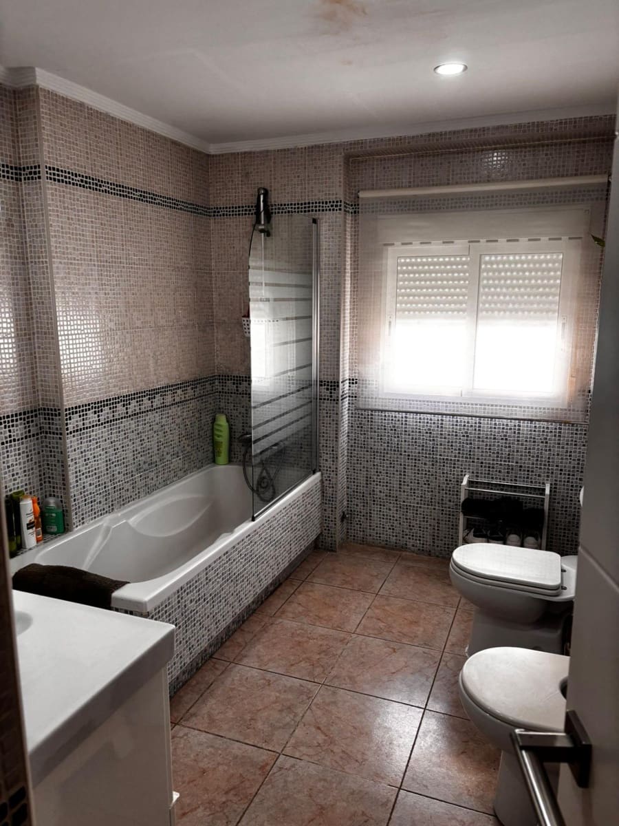 3 sypialnia Mieszkanie na sprzedaż w Miasto Huelva - 150 000 € (Ref: 9569192)