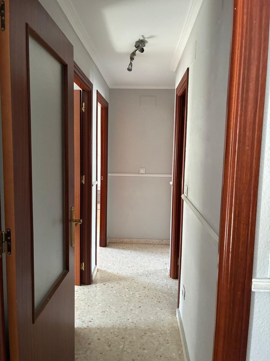 Piso de 3 habitaciones en Gibraleón en venta - 84.999 € (Ref: 9615384)