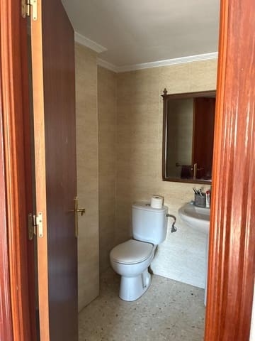 Piso de 3 habitaciones en Gibraleón en venta - 84.999 € (Ref: 9615384)