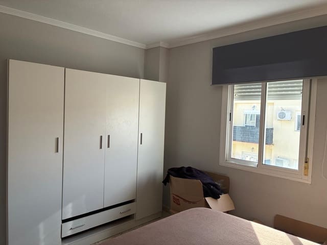 Piso de 3 habitaciones en Gibraleón en venta - 84.999 € (Ref: 9615384)