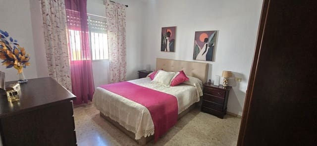 3 soveværelse Lejlighed til salg i Gibraleón - € 149.990 (Ref: 9839215)
