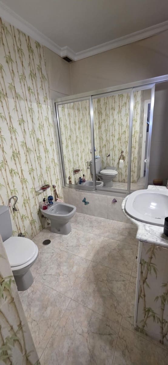Piso de 3 habitaciones en Gibraleón en venta - 116.000 € (Ref: 9846189)