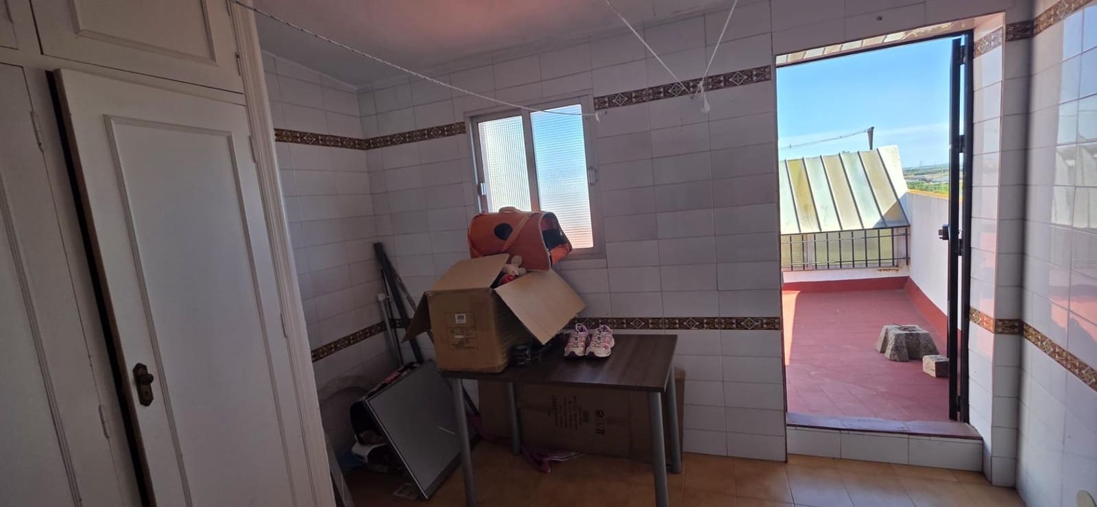 Piso de 3 habitaciones en Gibraleón en venta - 116.000 € (Ref: 9846189)