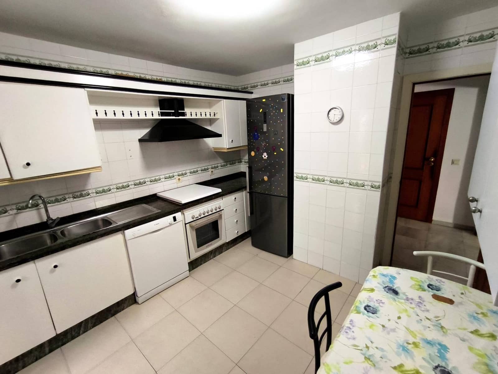 4 bedroom Flat for sale in Huelva city - € 270,000 (Ref: 9899143)