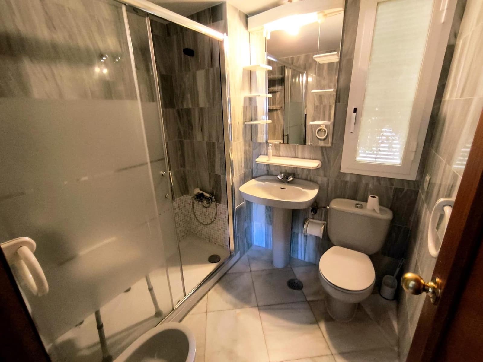 4 bedroom Flat for sale in Huelva city - € 270,000 (Ref: 9899143)