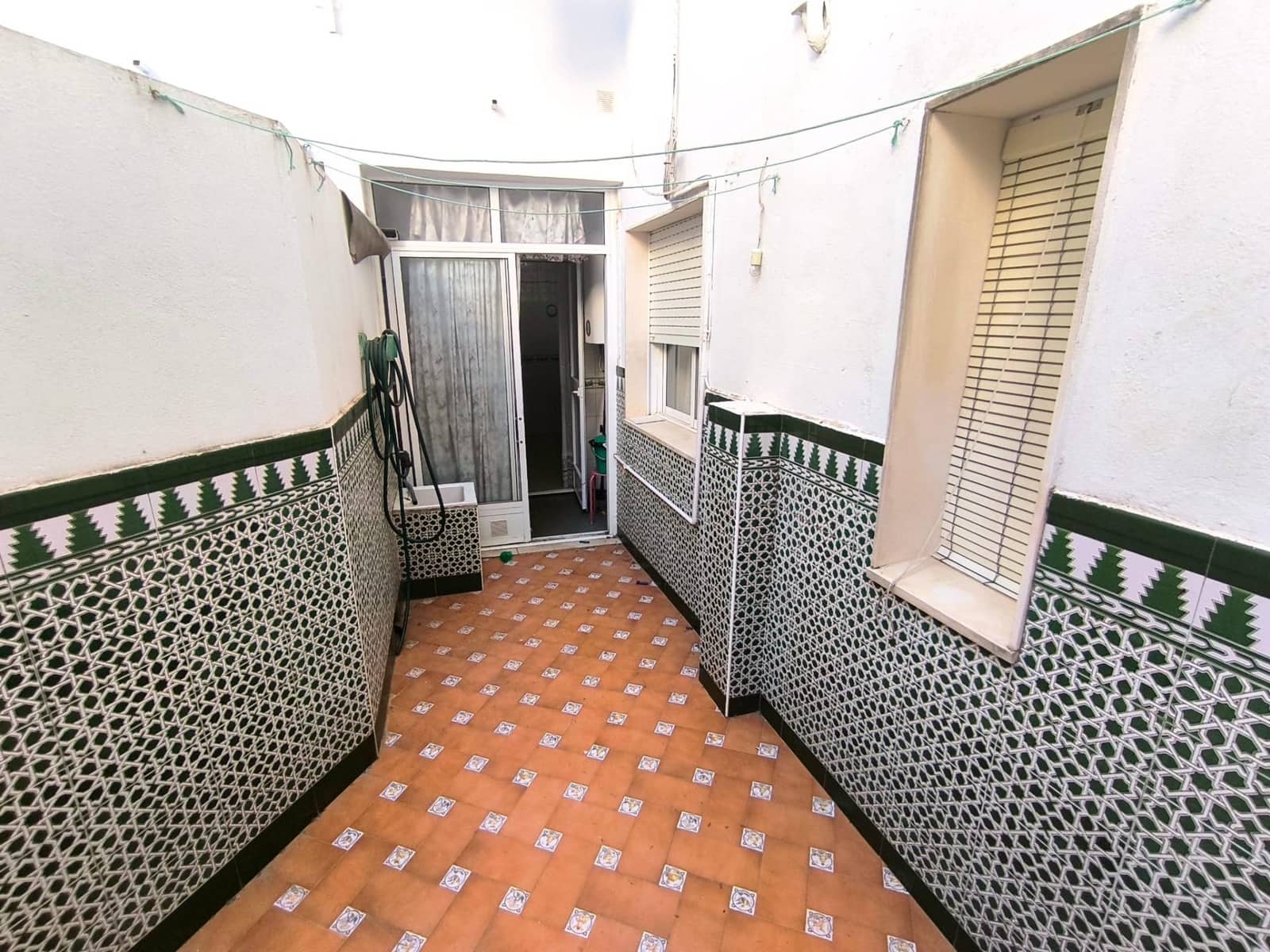 4 bedroom Flat for sale in Huelva city - € 270,000 (Ref: 9899143)