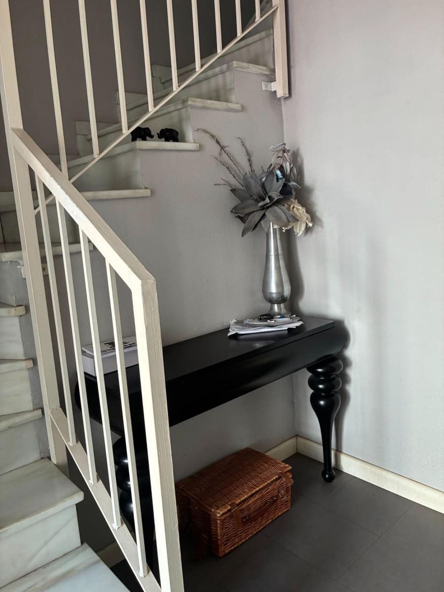 3 bedroom Terraced Villa for sale in Gibraleon with garage - € 249,990 (Ref: 9936352)