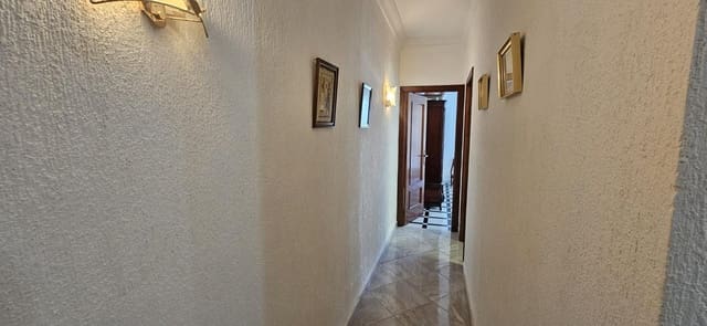 4 makuuhuone Asunto myytävänä paikassa Gibraleón - 160 000 € (Ref: 9966625)