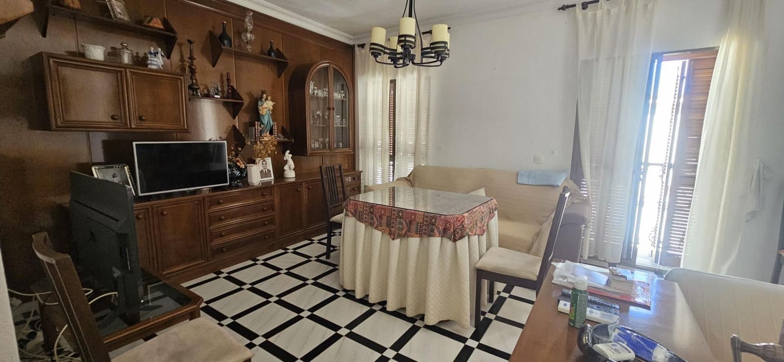 4 bedroom Flat for sale in Gibraleon - € 160,000 (Ref: 9966625)