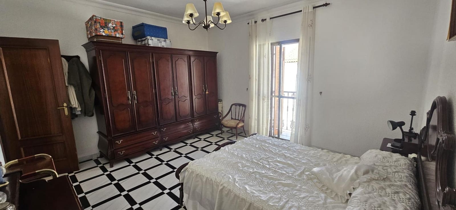 4 bedroom Flat for sale in Gibraleon - € 160,000 (Ref: 9966625)