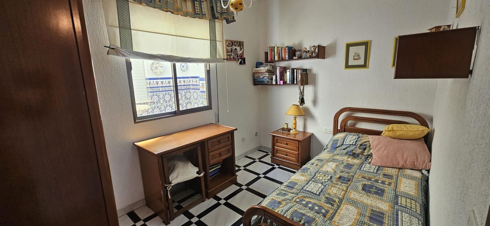 4 bedroom Flat for sale in Gibraleon - € 160,000 (Ref: 9966625)