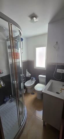 3 makuuhuone Asunto myytävänä paikassa Huelva kaupunki - 99 000 € (Ref: 9966626)