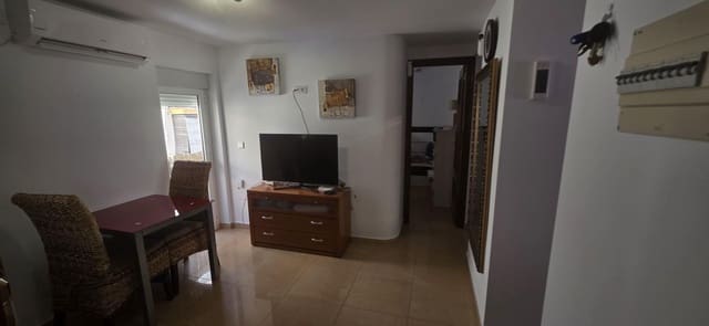 3 makuuhuone Asunto myytävänä paikassa Huelva kaupunki - 99 000 € (Ref: 9966626)