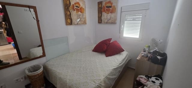 3 makuuhuone Asunto myytävänä paikassa Huelva kaupunki - 99 000 € (Ref: 9966626)