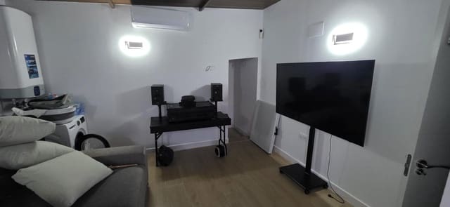 3 makuuhuone Asunto myytävänä paikassa Huelva kaupunki - 99 000 € (Ref: 9966626)