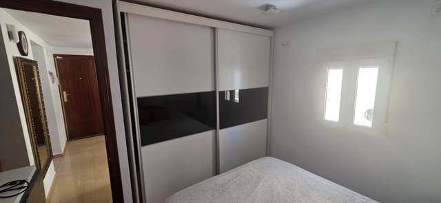 3 makuuhuone Asunto myytävänä paikassa Huelva kaupunki - 99 000 € (Ref: 9966626)